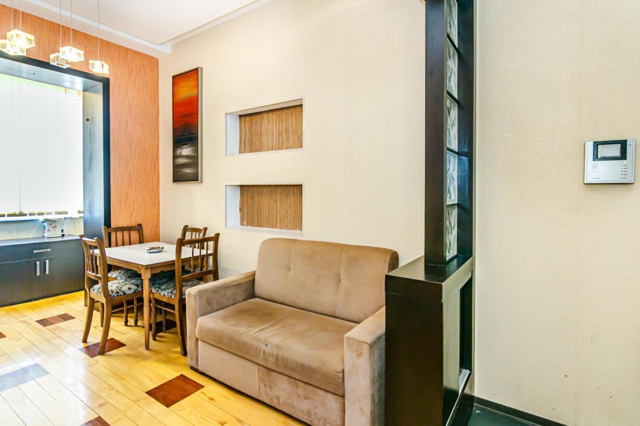 באקו Lovely Sweet Apartment מראה חיצוני תמונה