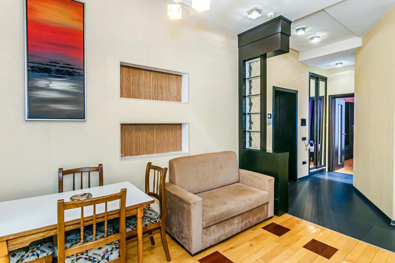 באקו Lovely Sweet Apartment מראה חיצוני תמונה